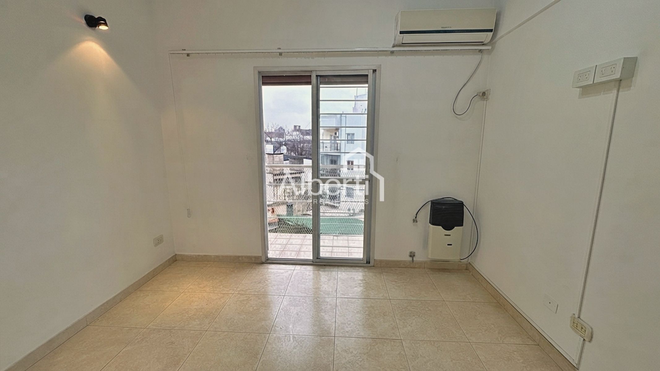 ALQUILER DEPARTAMENTO 2 AMBIENTES CON COCHERA EN MORÓN SUR. - 11
