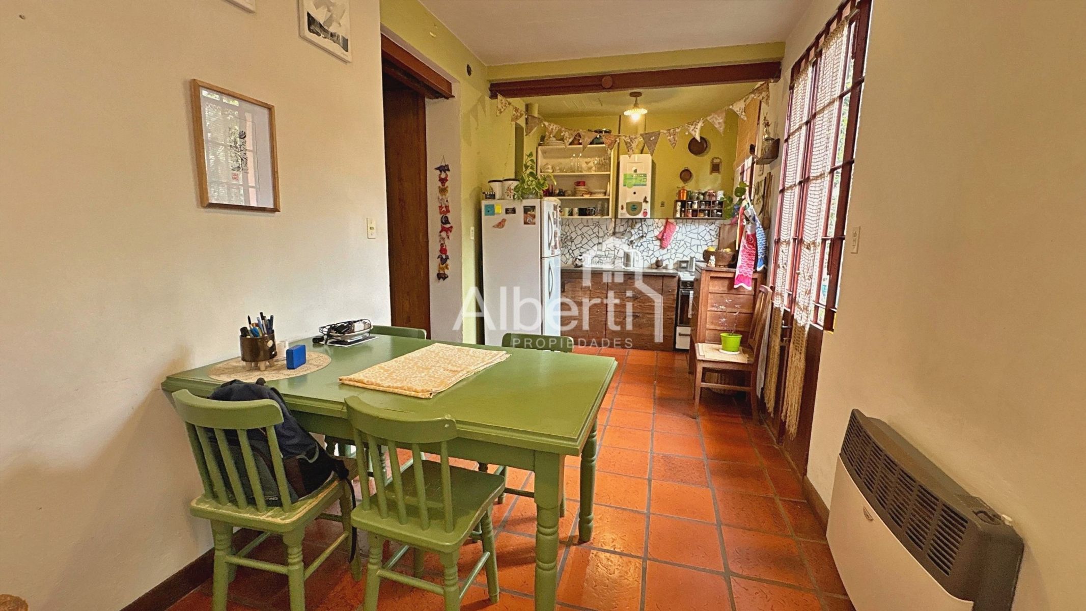 VENTA EXCELENTE CASA EN HAEDO NORTE, A 5 CUADRAS DE LA ESTACIÓN. — foto 2