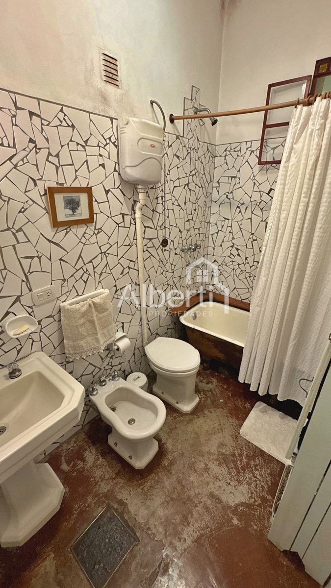 VENTA EXCELENTE CASA EN HAEDO NORTE, A 5 CUADRAS DE LA ESTACIÓN. — foto 13