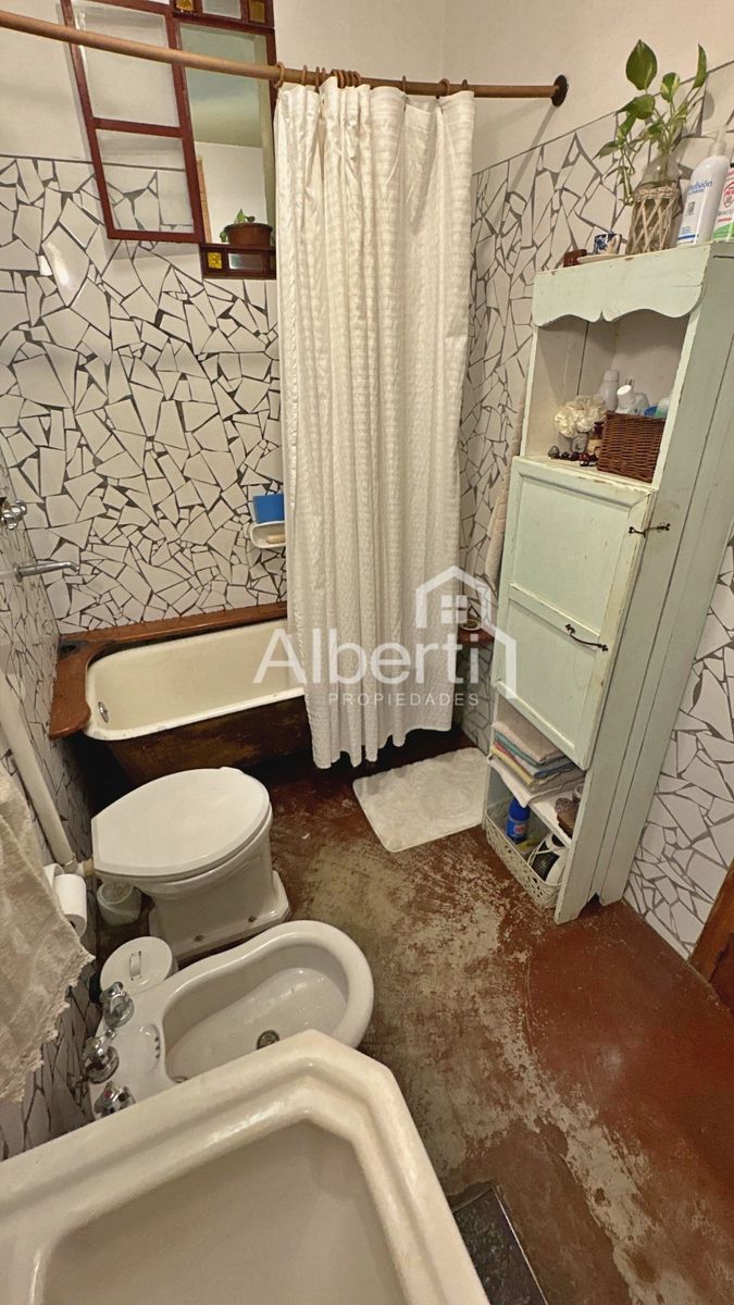 VENTA EXCELENTE CASA EN HAEDO NORTE, A 5 CUADRAS DE LA ESTACIÓN. — foto 14