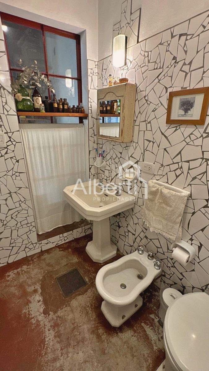 VENTA EXCELENTE CASA EN HAEDO NORTE, A 5 CUADRAS DE LA ESTACIÓN. — foto 15