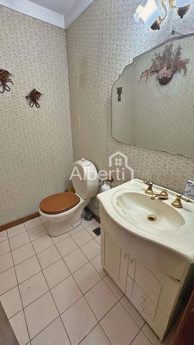 VENTA CASA 5 AMBIENTES EN CASTELAR CON GRAN PARQUE. — foto 10