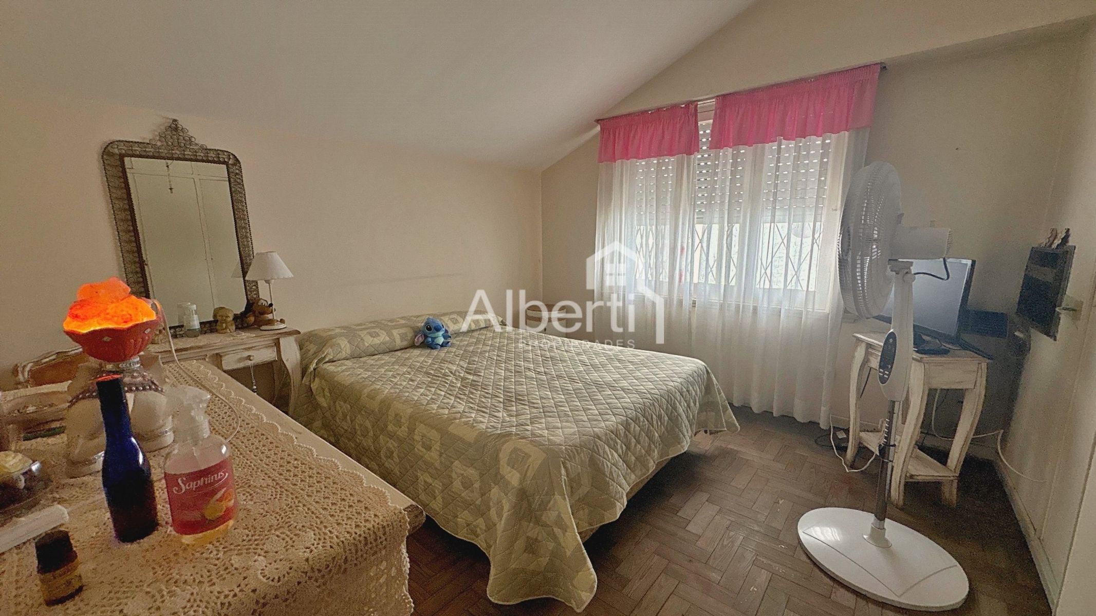 VENTA CASA 5 AMBIENTES EN CASTELAR CON GRAN PARQUE. — foto 12