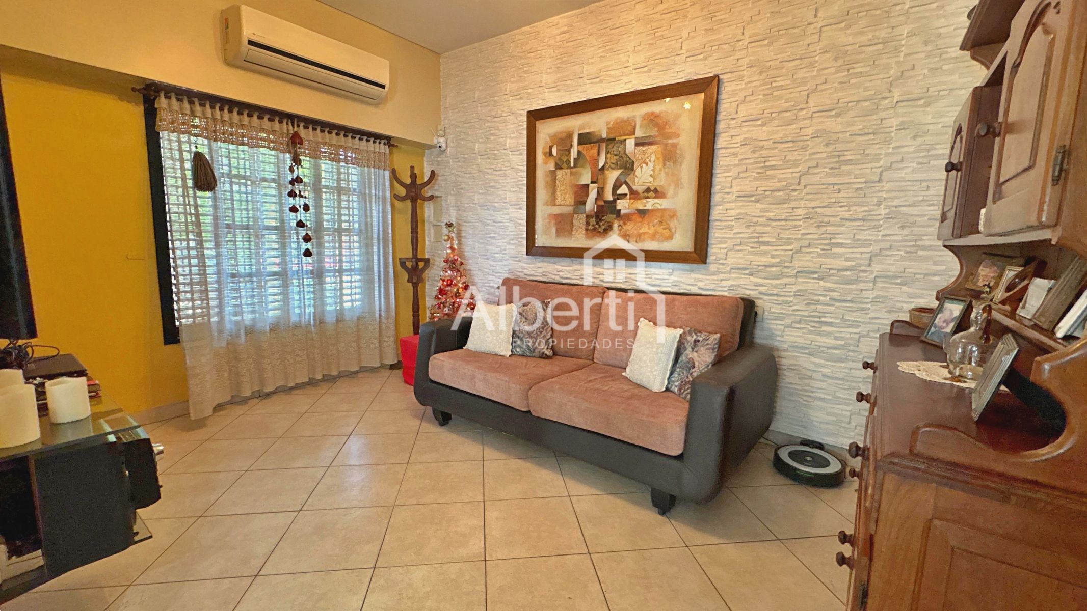 VENTA CASA 4 AMBIENTES EN MORÓN SUR CON QUINCHO Y PILETA. — foto 4