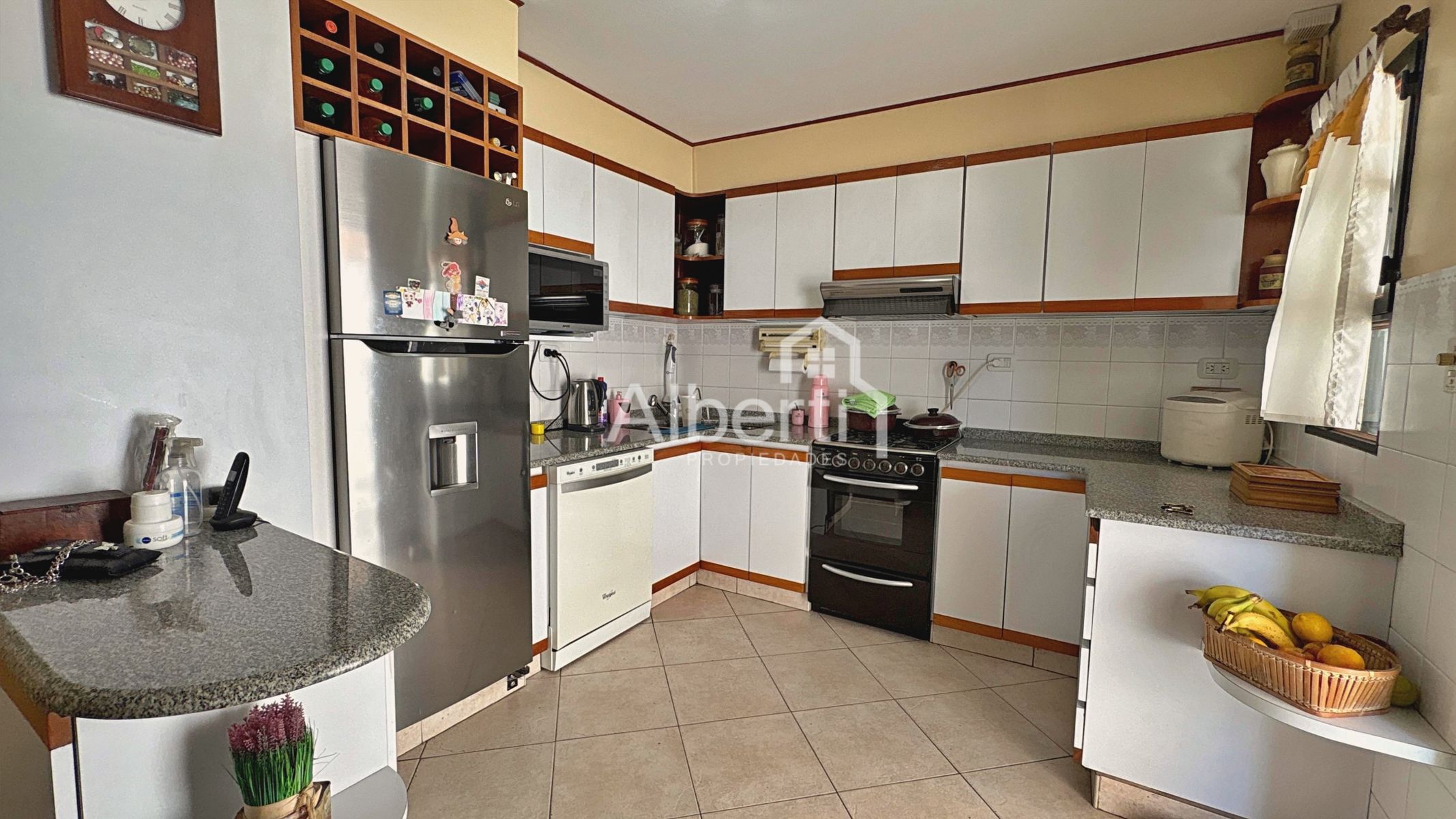 VENTA CASA 4 AMBIENTES EN MORÓN SUR CON QUINCHO Y PILETA. — foto 7