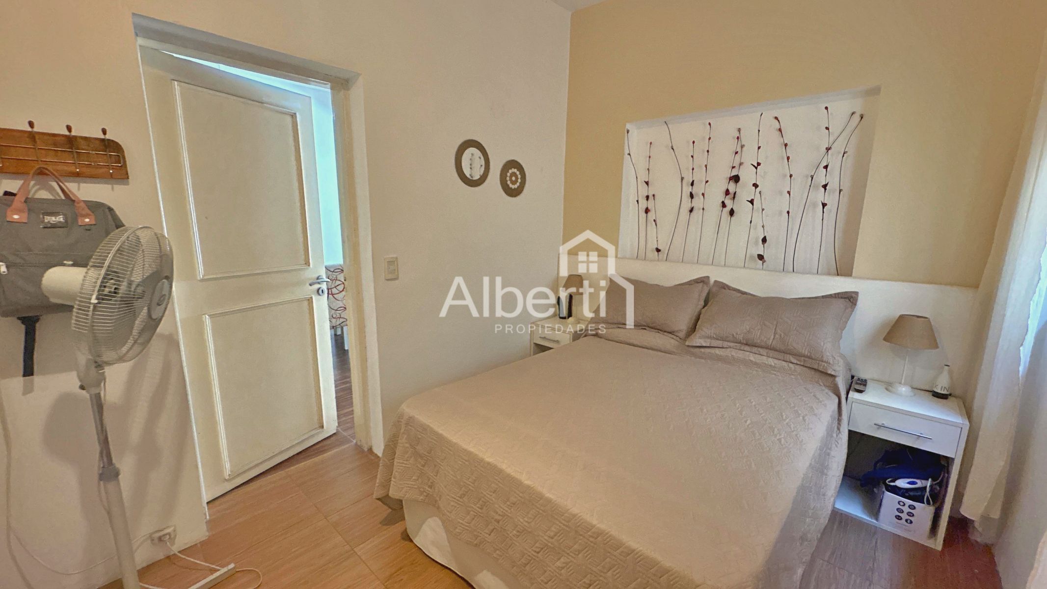 VENTA CHALET 6 AMBIENTES CON PARQUE EN HAEDO NORTE. — foto 7