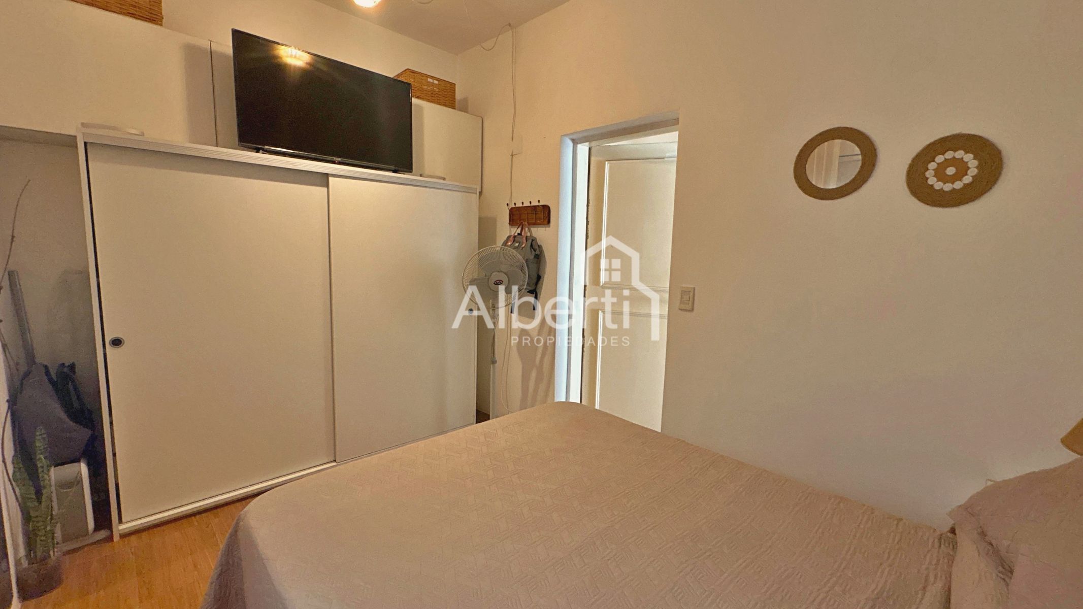 VENTA CHALET 6 AMBIENTES CON PARQUE EN HAEDO NORTE. — foto 9