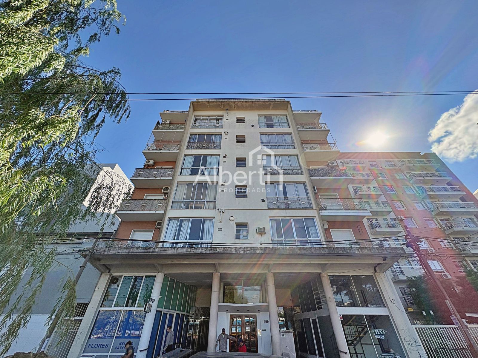 VENTA DEPARTAMENTO 3 AMBIENTES EN HAEDO NORTE FRENTE A LA ESTACIÓN.
