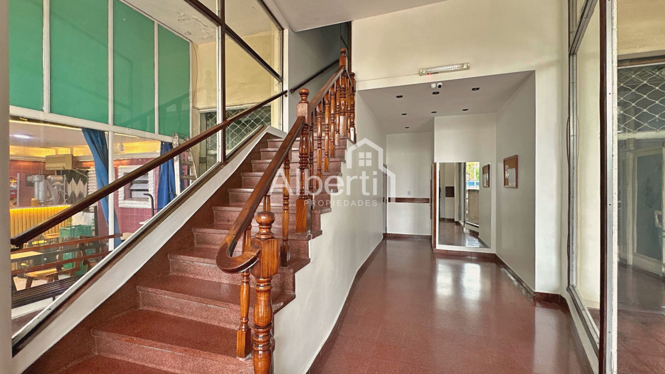 VENTA DEPARTAMENTO 3 AMBIENTES EN HAEDO NORTE FRENTE A LA ESTACIÓN. — foto 2