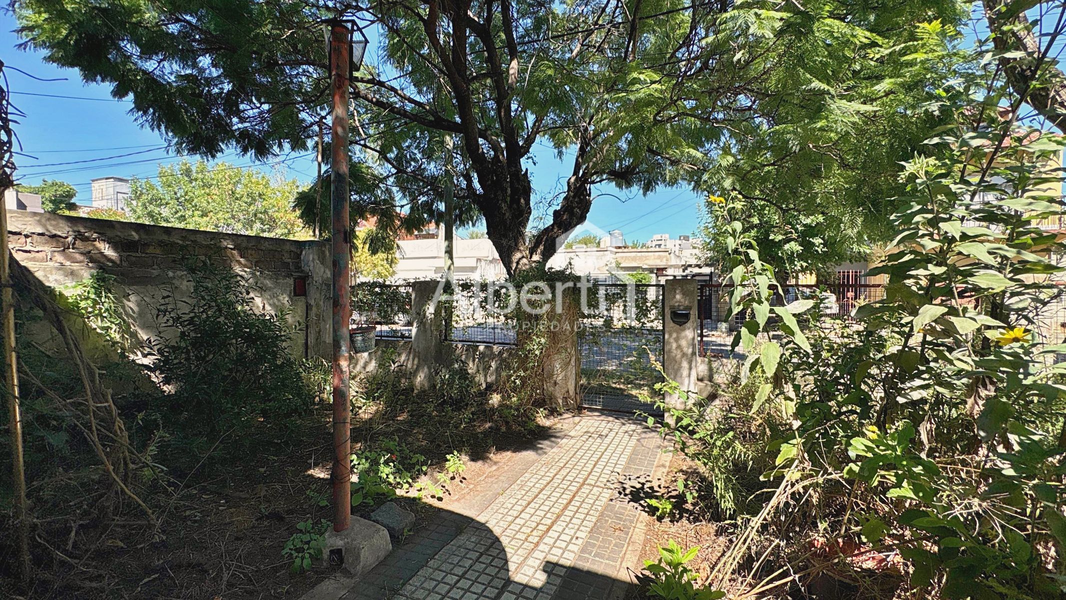 VENTA PROPIEDAD A REFACCIONAR EN HAEDO NORTE SOBRE LOTE DE 360 M². — foto 4