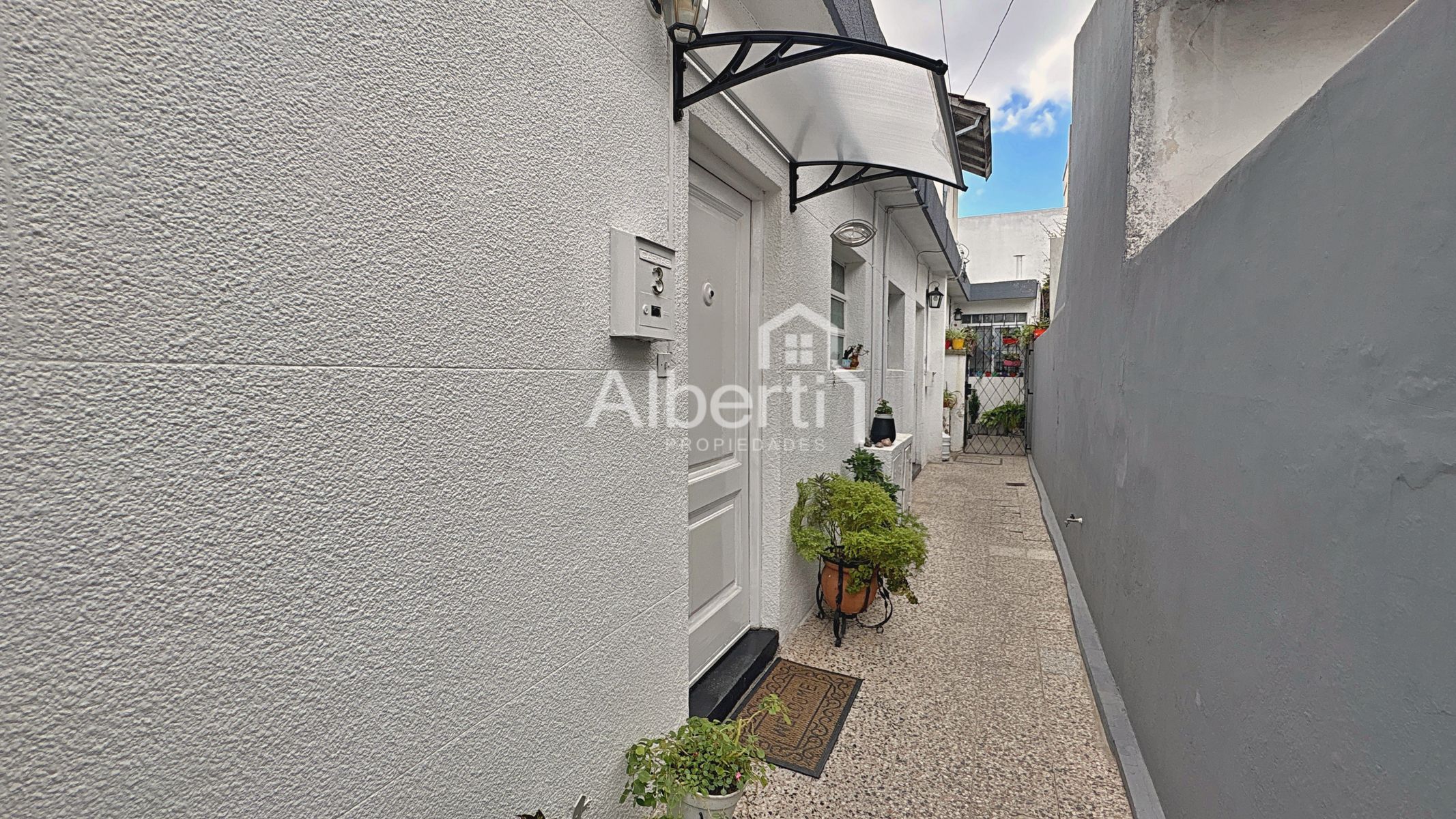VENTA DEPARTAMENTO EN P.H. 2 AMBIENTES EN HAEDO NORTE. - 1