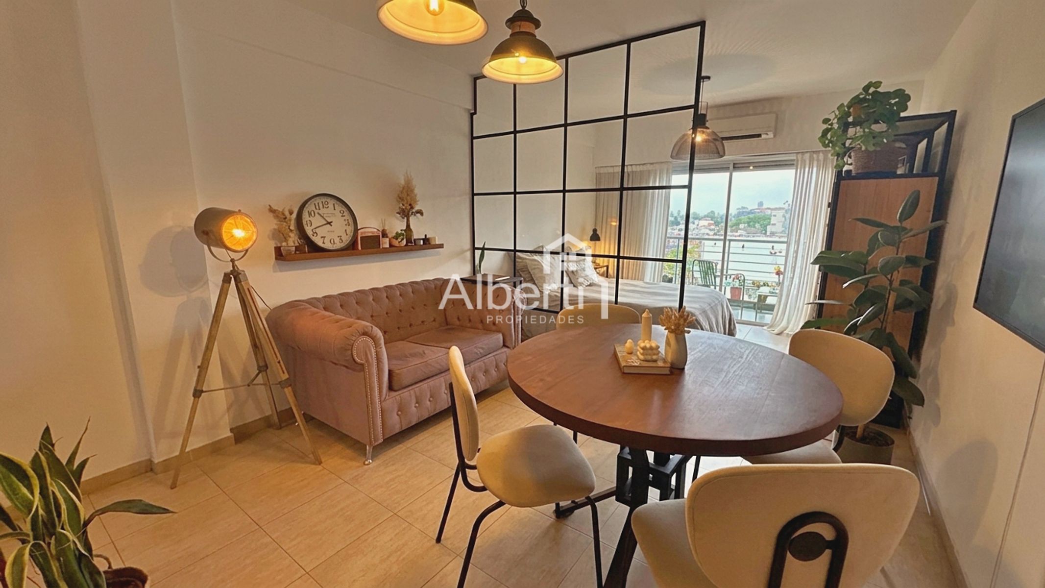 VENTA DEPARTAMENTO MONOAMBIENTE DE CATEGORÍA, EN HAEDO NORTE. - 2