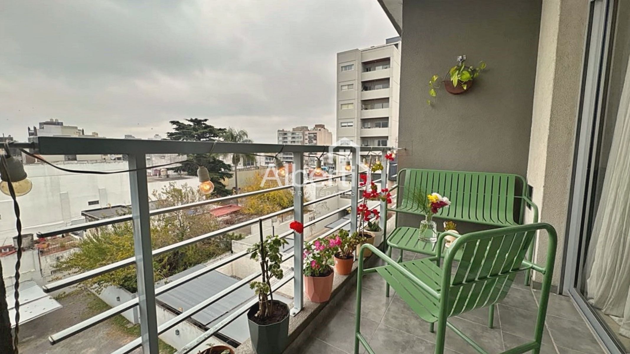 VENTA DEPARTAMENTO MONOAMBIENTE DE CATEGORÍA, EN HAEDO NORTE. - 10