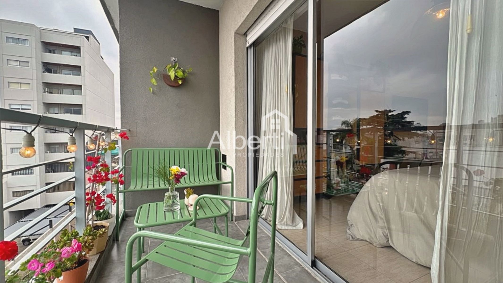 VENTA DEPARTAMENTO MONOAMBIENTE DE CATEGORÍA, EN HAEDO NORTE. - 11