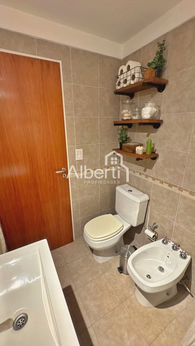 VENTA DEPARTAMENTO MONOAMBIENTE DE CATEGORÍA, EN HAEDO NORTE. - 17