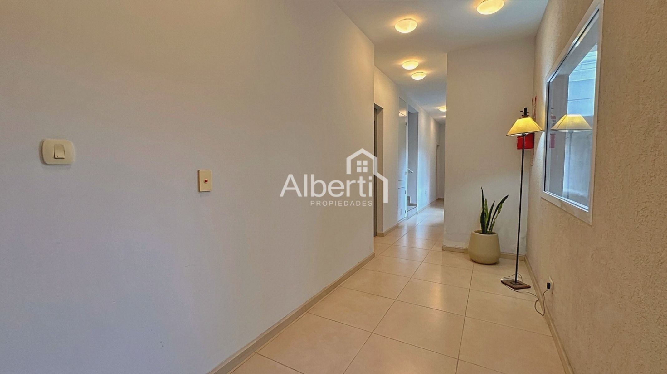VENTA DEPARTAMENTO MONOAMBIENTE DE CATEGORÍA, EN HAEDO NORTE. - 18