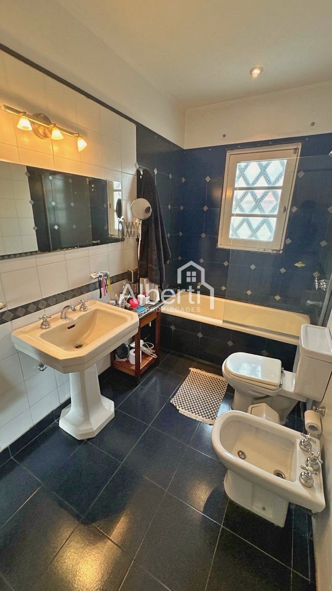 VENTA CHALET 4 AMBIENTES CON PARQUE Y PILETA EN HAEDO NORTE. - 29