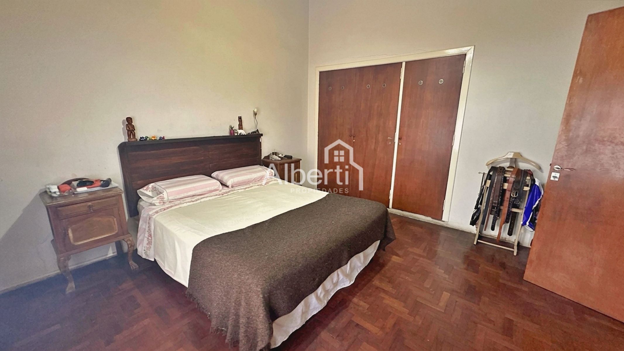 VENTA CHALET 4 AMBIENTES CON PARQUE Y PILETA EN HAEDO NORTE. - 30