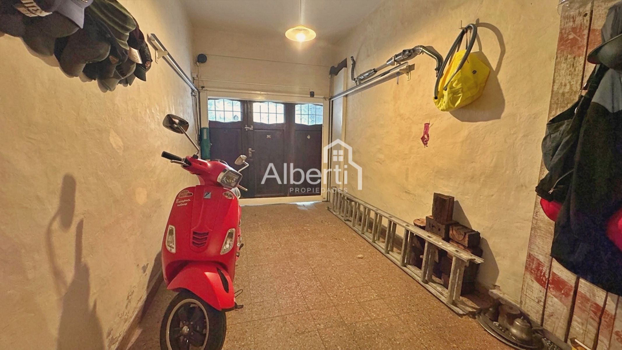 VENTA CHALET 4 AMBIENTES CON PARQUE Y PILETA EN HAEDO NORTE. - 35