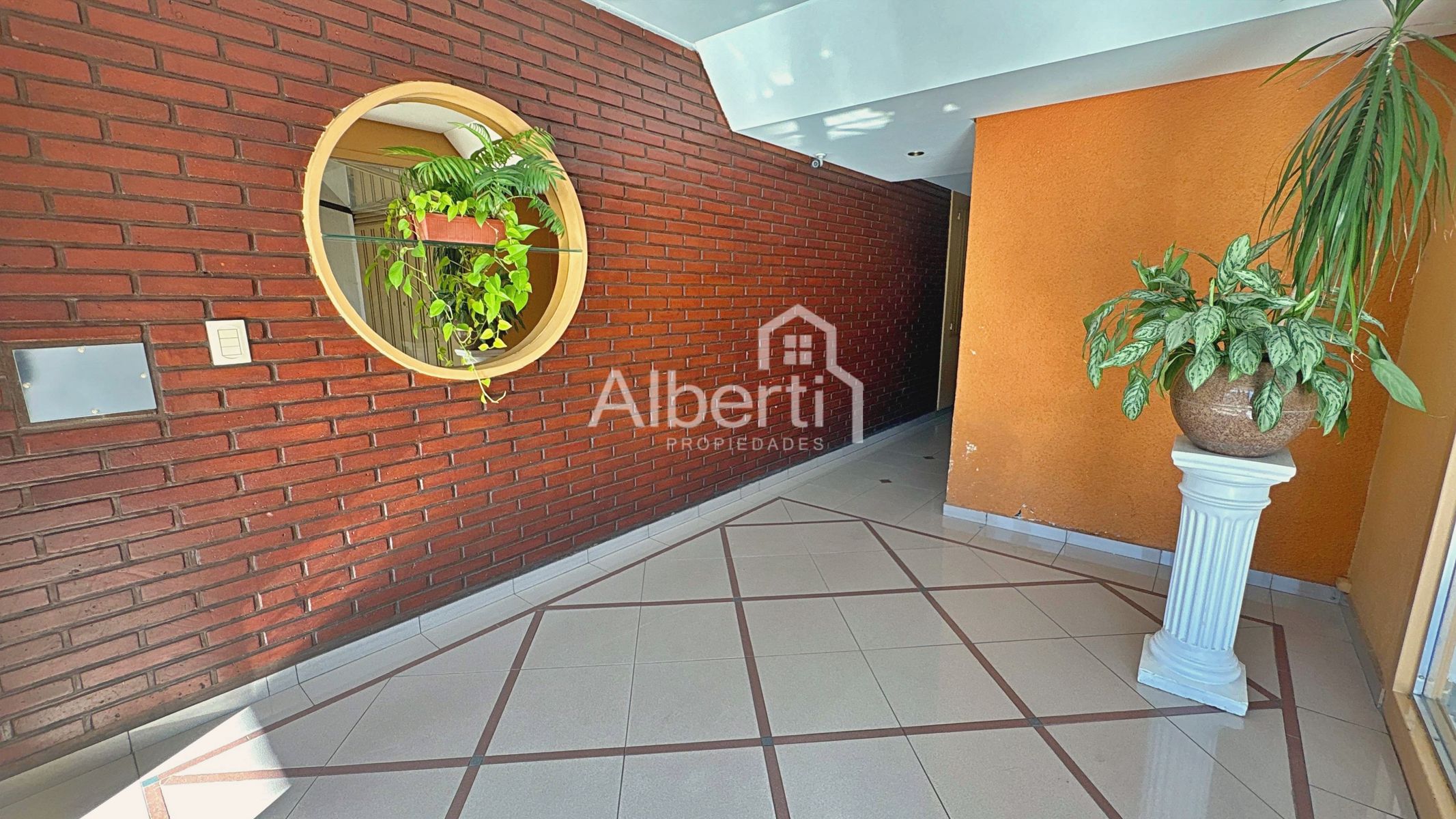 ALQUILER DEPARTAMENTO 2 AMBIENTES EN RAMOS MEJÍA CON TERRAZA. - 2