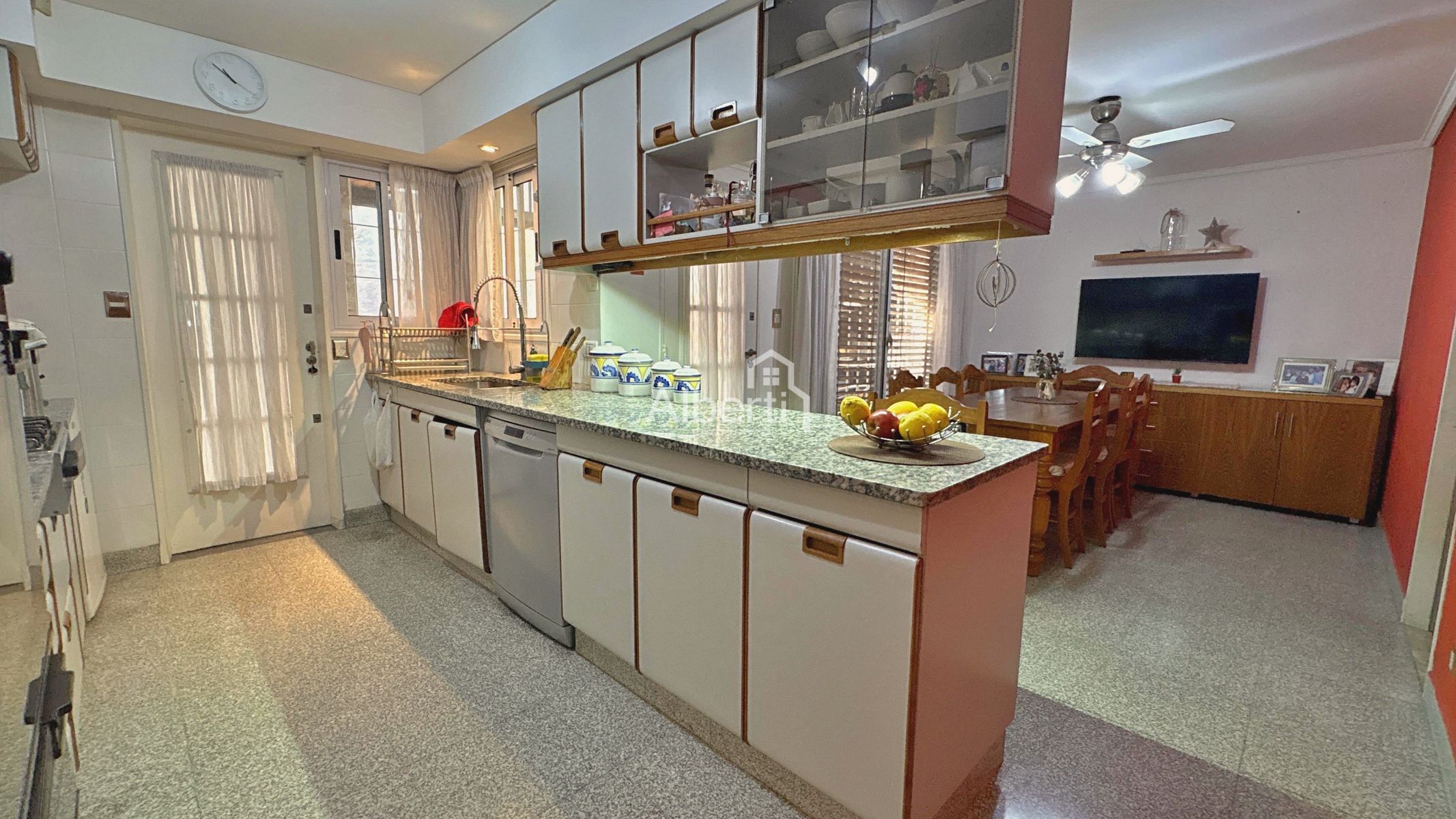 VENTA CHALET 5 AMBIENTES DE CATEGORÍA EN HAEDO NORTE | BARRIO GÜEMES. - 23