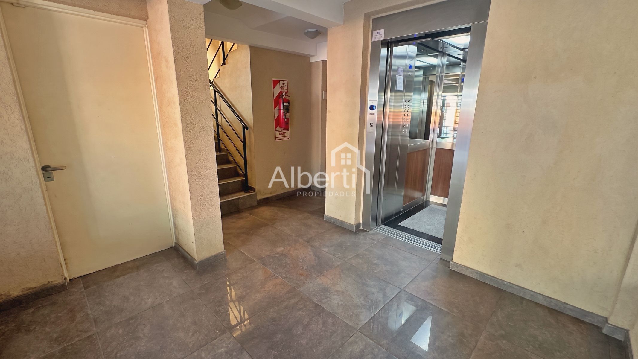 ALQUILER MODERNO DEPARTAMENTO 2 AMBIENTES EN HAEDO NORTE. - 2