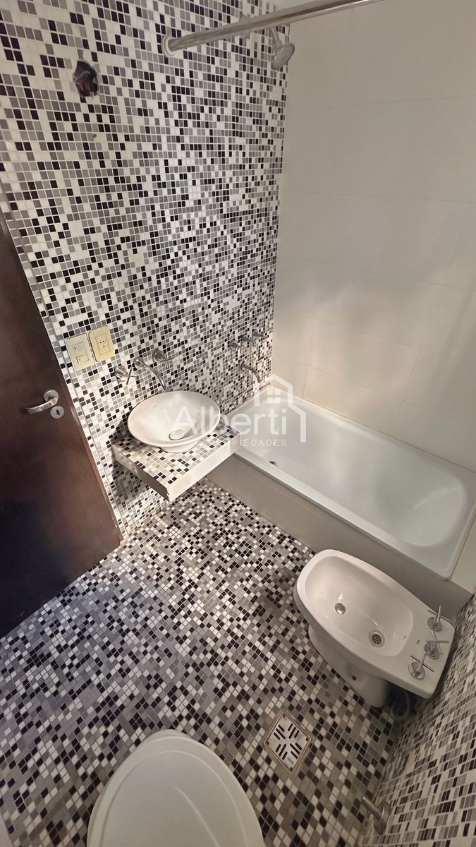 ALQUILER MODERNO DEPARTAMENTO 2 AMBIENTES EN HAEDO NORTE. - 11