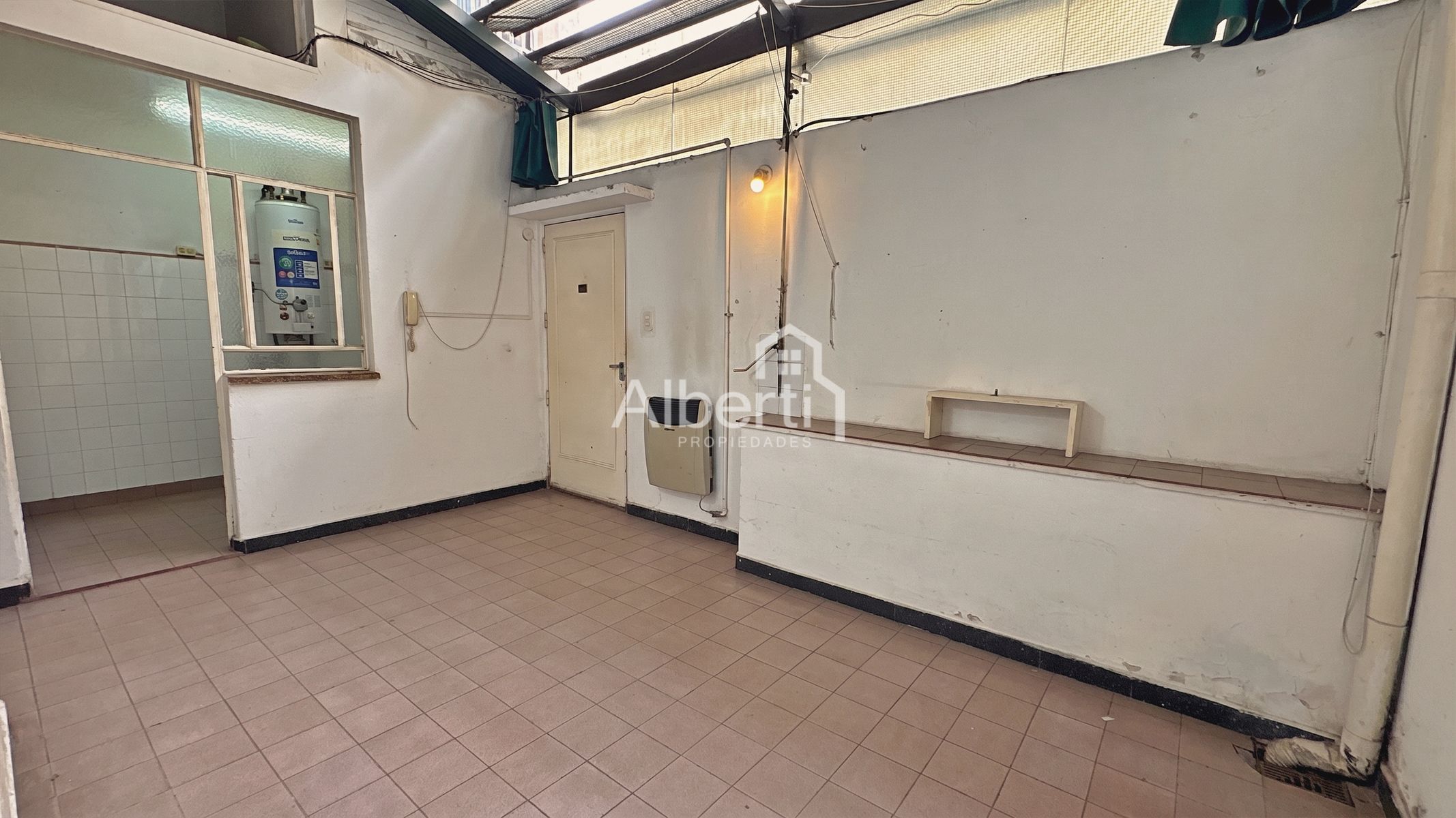 VENTA ESPACIOSO P.H 3 AMBIENTES EN LINIERS. - 4