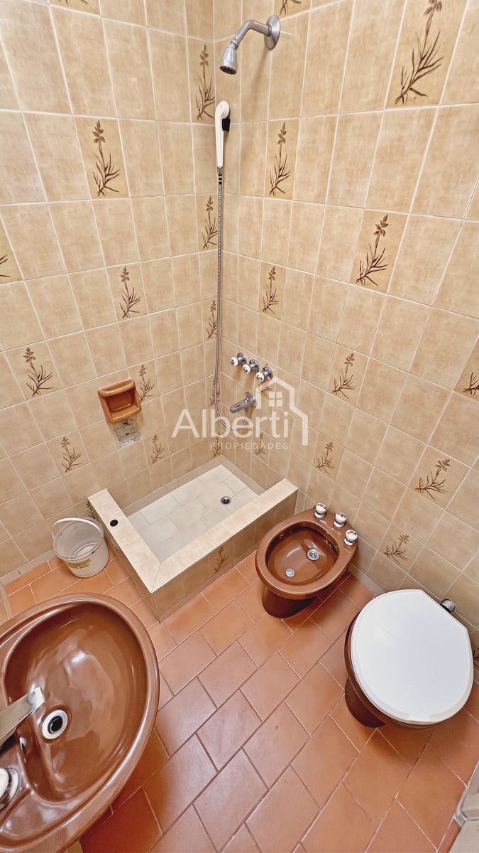 VENTA CASA 3 AMBIENTES EN HAEDO NORTE CON TERRAZA. - 10