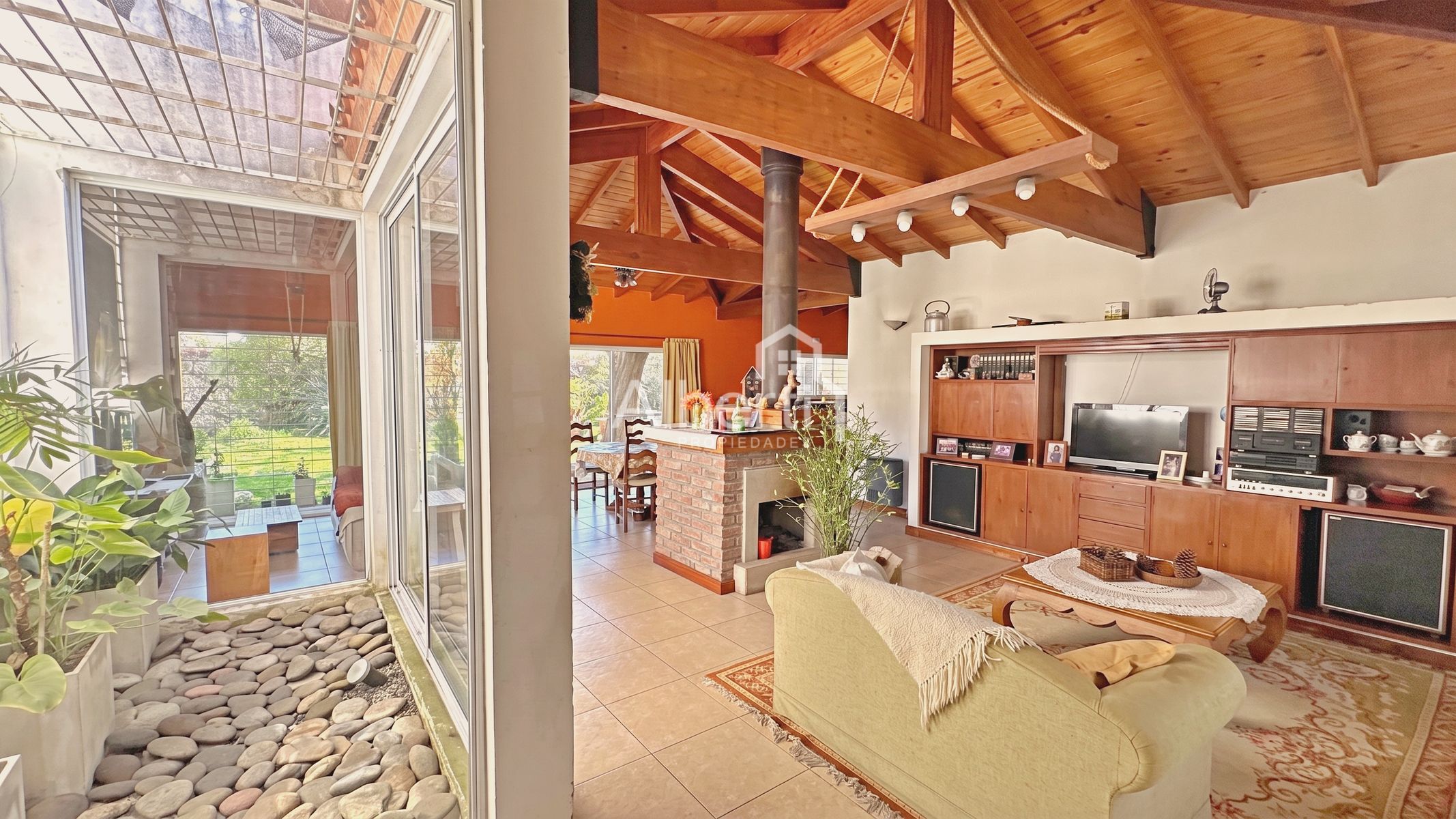 VENTA CHALET 4 AMBIENTES EN HAEDO NORTE CON GRAN PARQUE. - 3