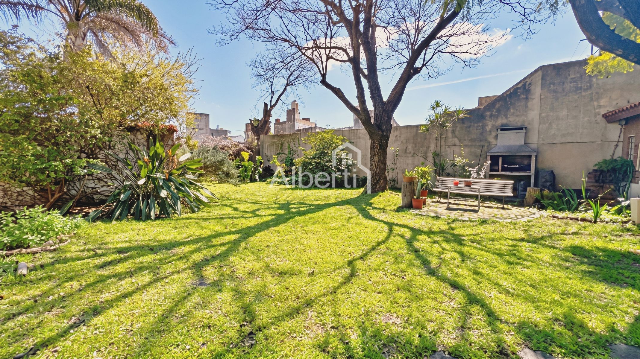 VENTA CHALET 4 AMBIENTES EN HAEDO NORTE CON GRAN PARQUE. - 27