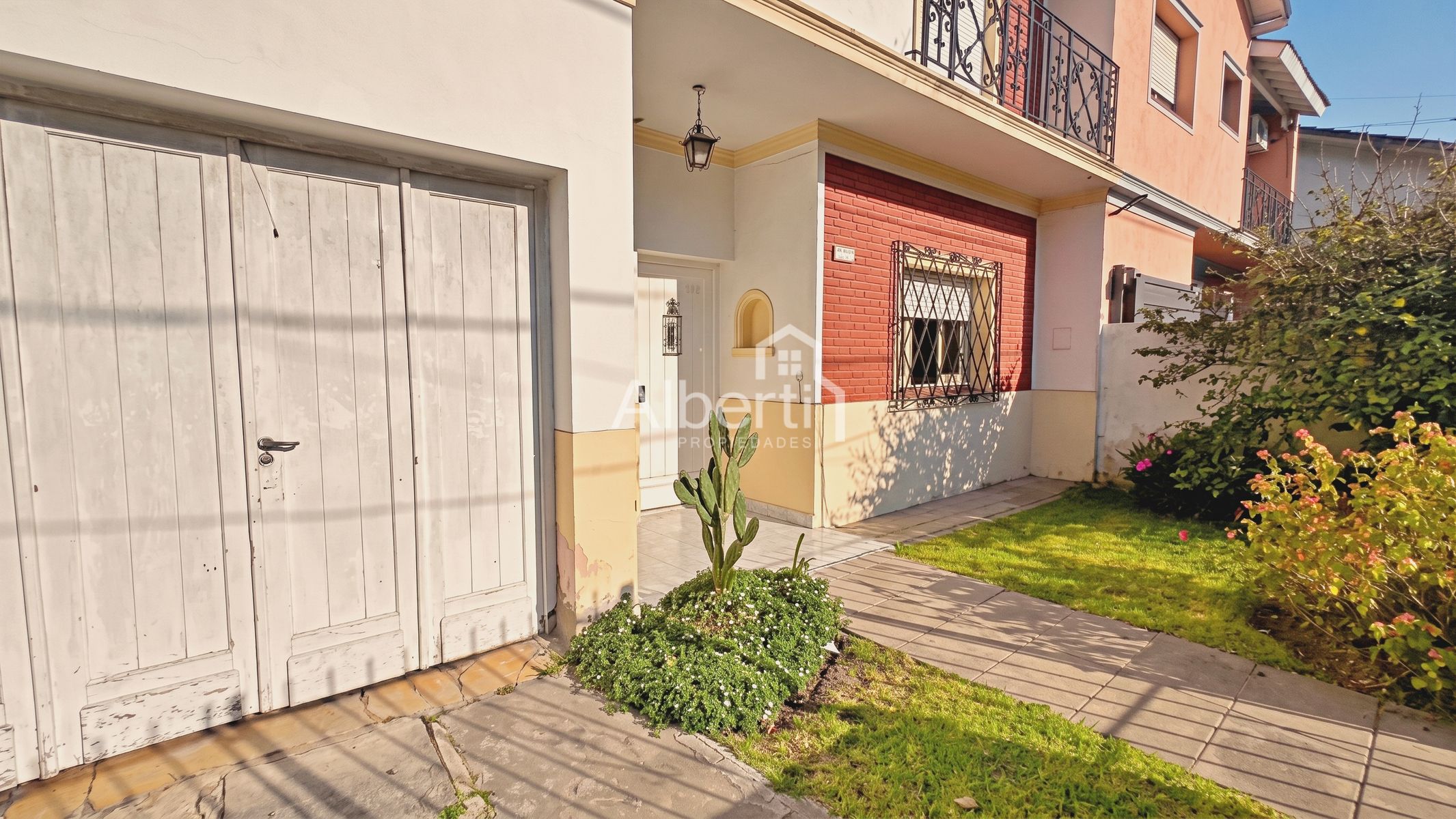 VENTA PROPIEDAD 4 AMBIENTES EN HAEDO CHICO CON PARQUE. — foto 3