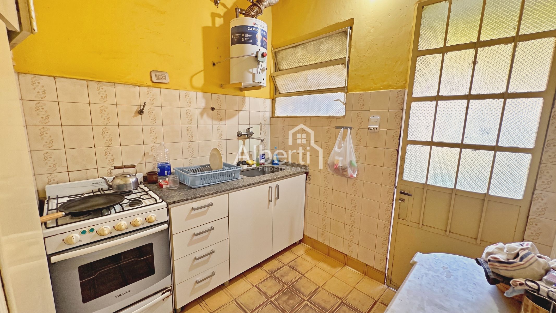 VENTA PROPIEDAD 4 AMBIENTES EN HAEDO CHICO CON PARQUE. — foto 12
