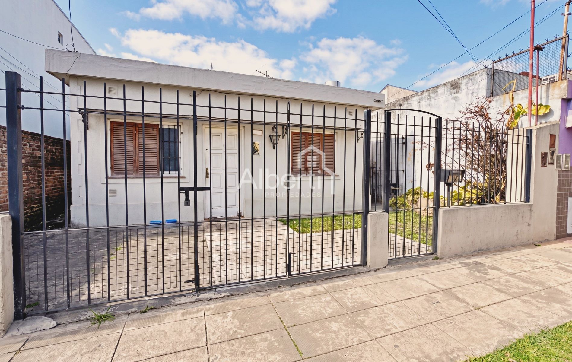 VENTA CASA P.H. 4 AMBIENTES EN EL PALOMAR CON PATIO. - 1