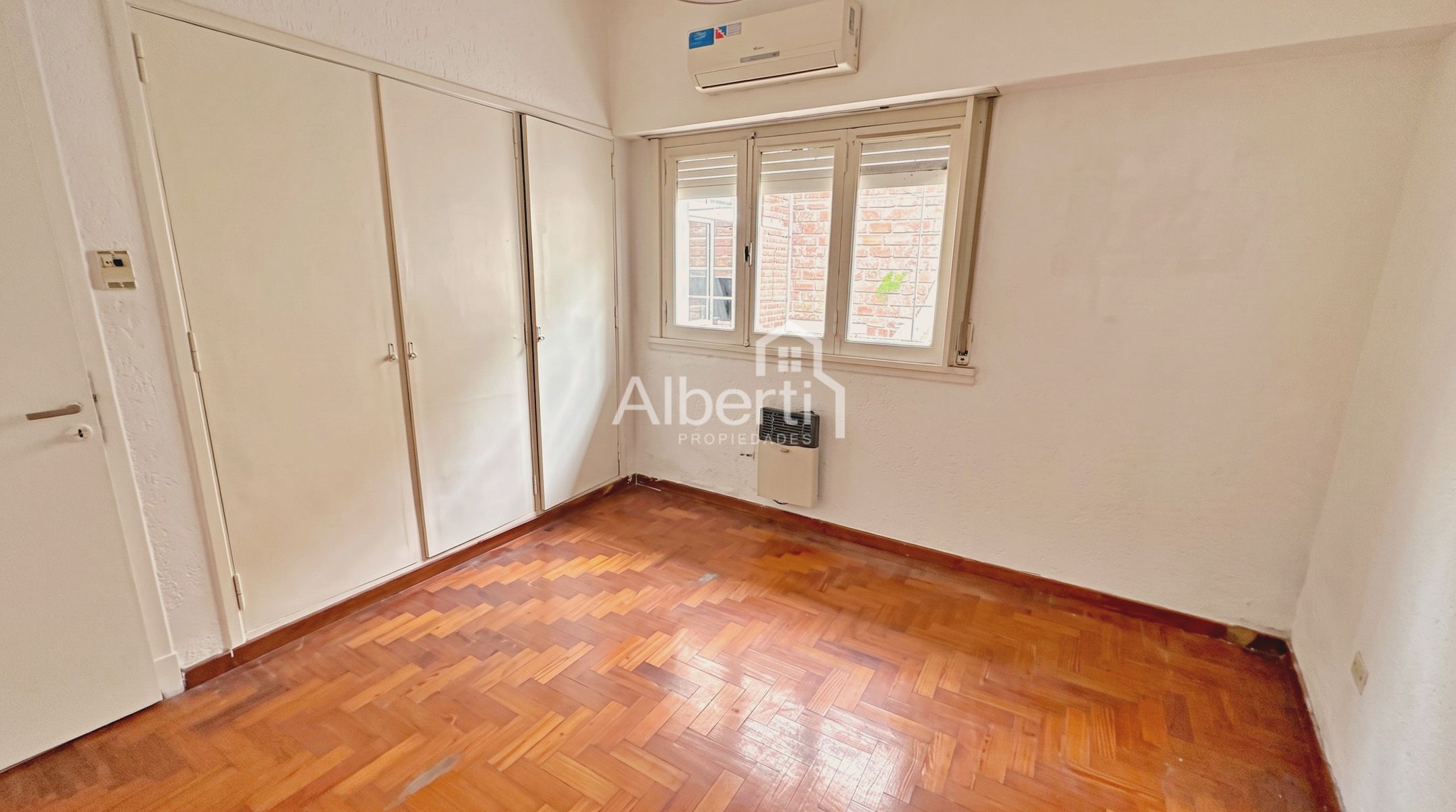 ALQUILER CASA 3 AMBIENTES CON PARQUE EN HAEDO NORTE - BARRIO GÜEMES. — foto 15