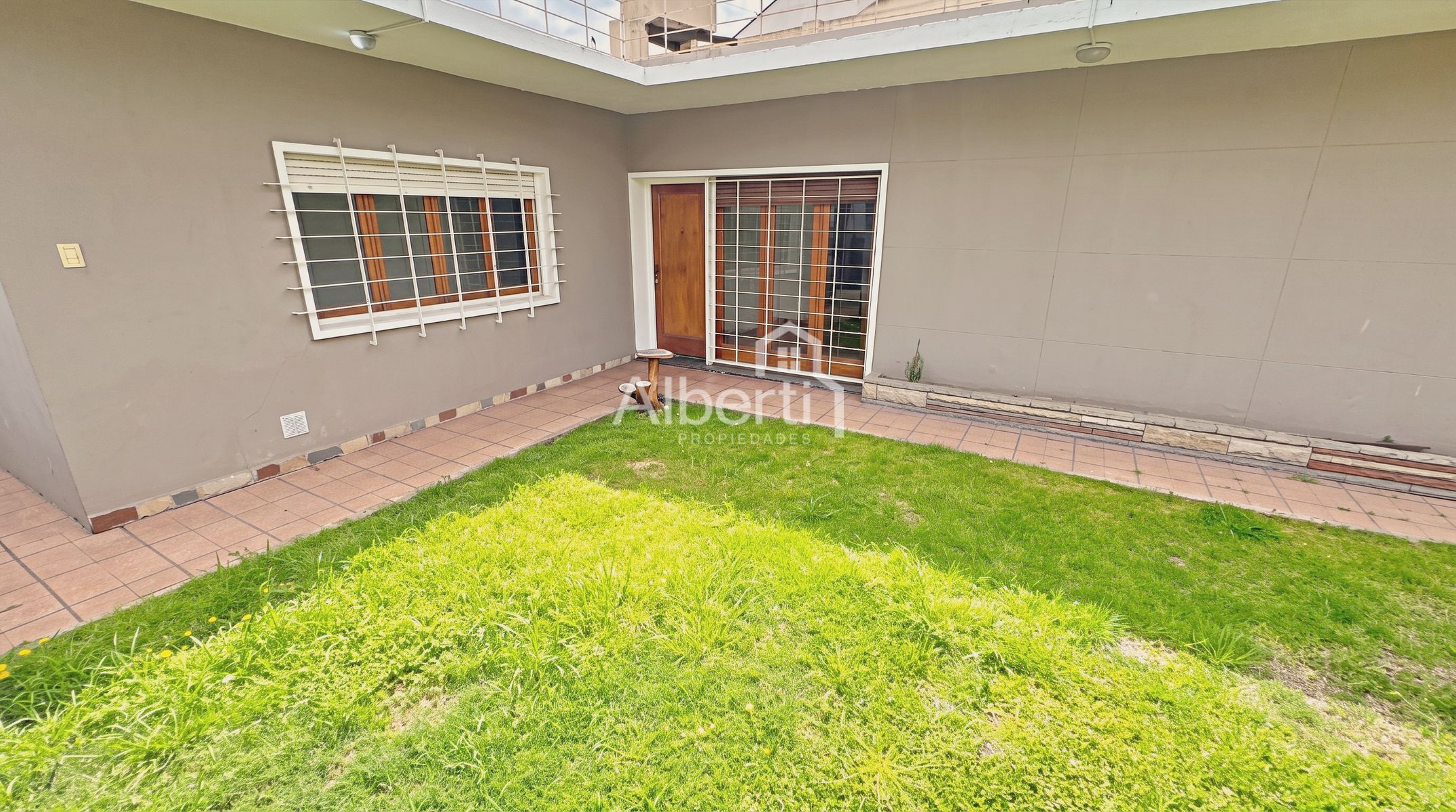 ALQUILER CASA 3 AMBIENTES CON PARQUE EN HAEDO NORTE - BARRIO GÜEMES. - 25