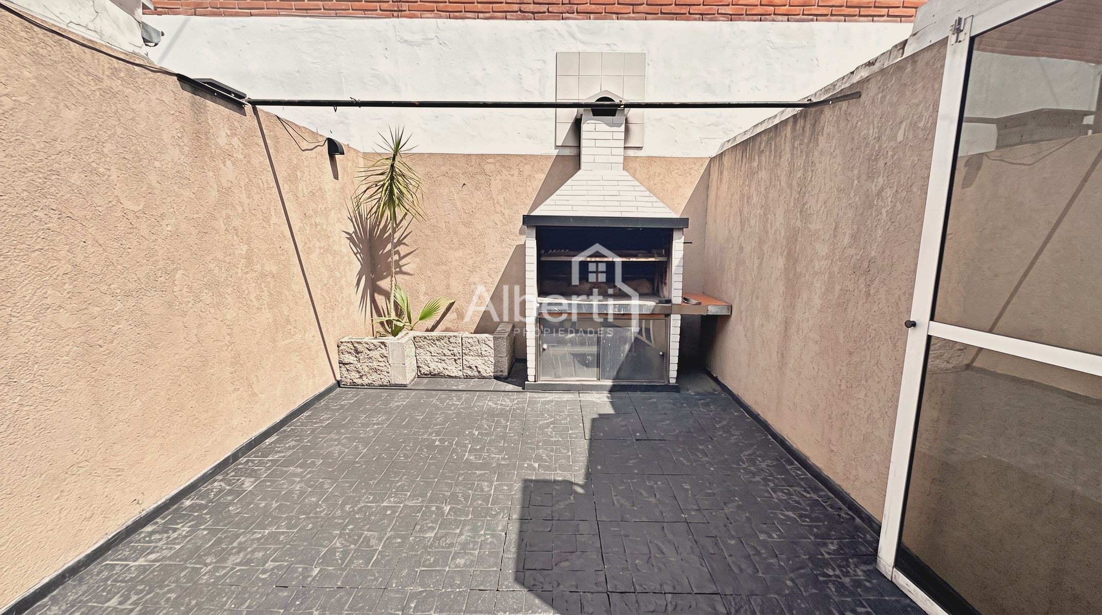 VENTA TRIPLEX 4 AMBIENTES EN HAEDO SUR CON PATIO. — foto 11