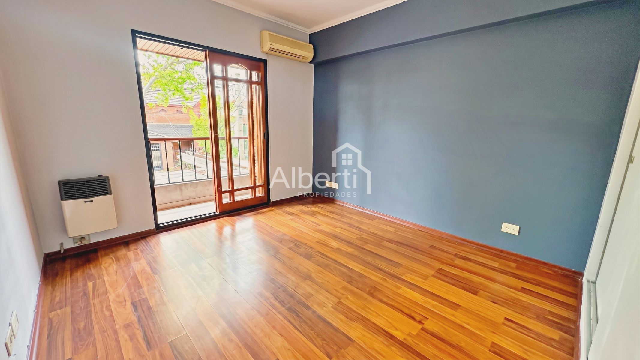 VENTA TRIPLEX 4 AMBIENTES EN HAEDO SUR CON PATIO. — foto 13