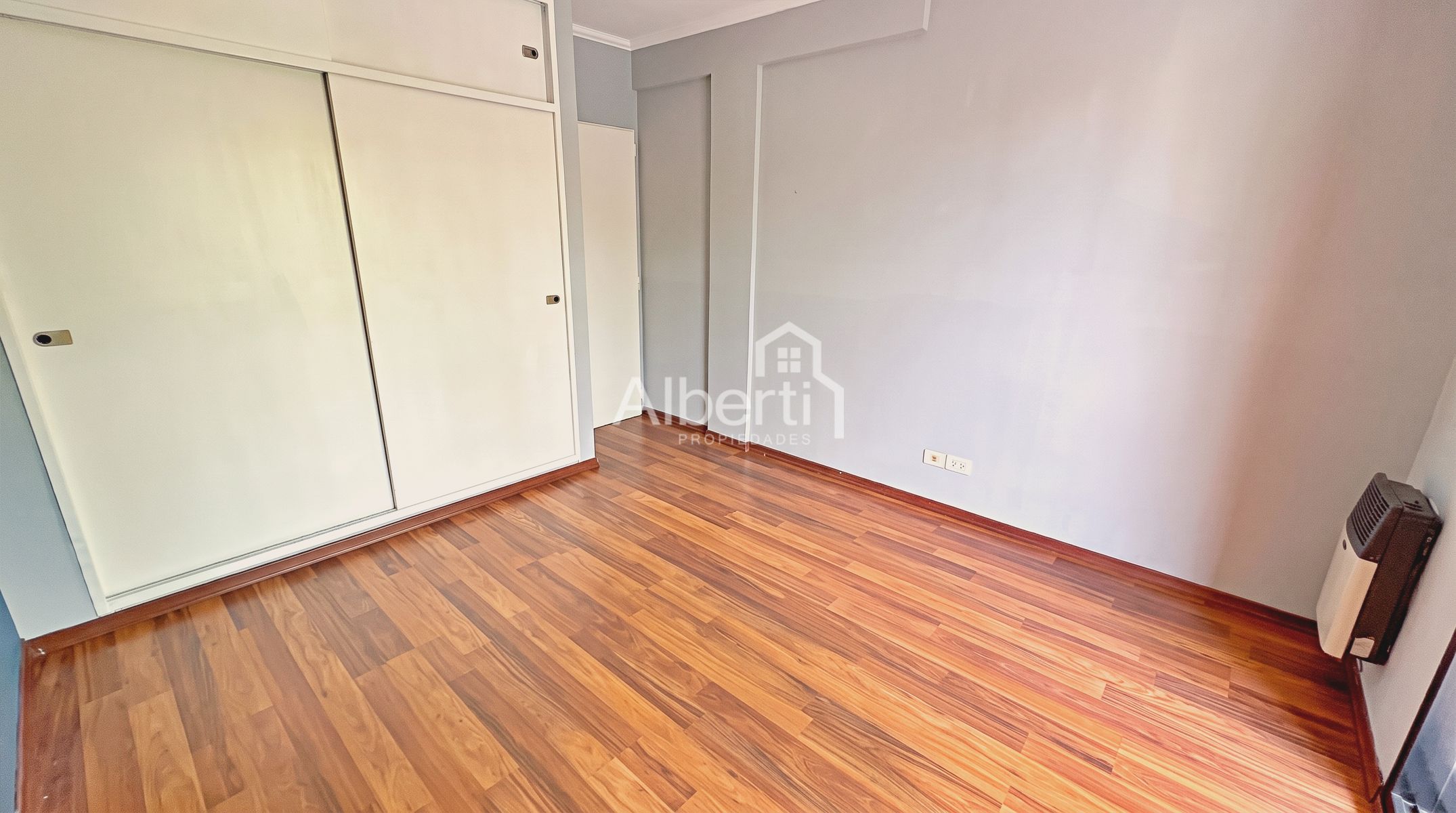 VENTA TRIPLEX 4 AMBIENTES EN HAEDO SUR CON PATIO. — foto 15