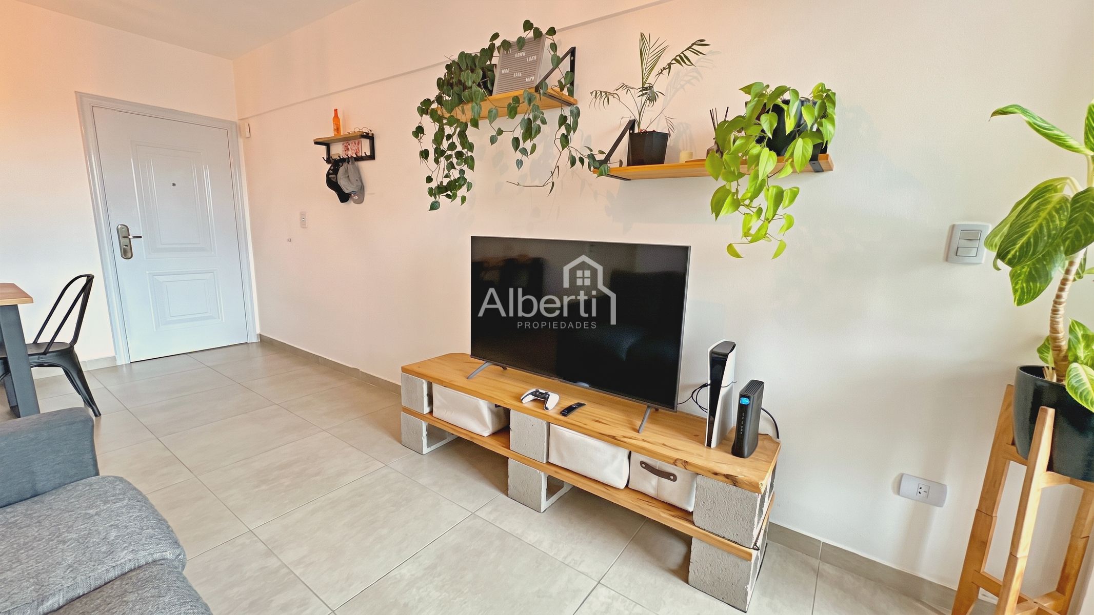 VENTA MODERNO DEPARTAMENTO 2 AMBIENTES CON COCHERA EN HAEDO NORTE. — foto 11