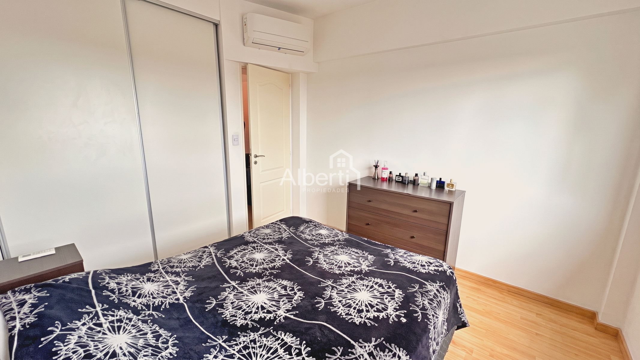 VENTA MODERNO DEPARTAMENTO 2 AMBIENTES CON COCHERA EN HAEDO NORTE. - 19