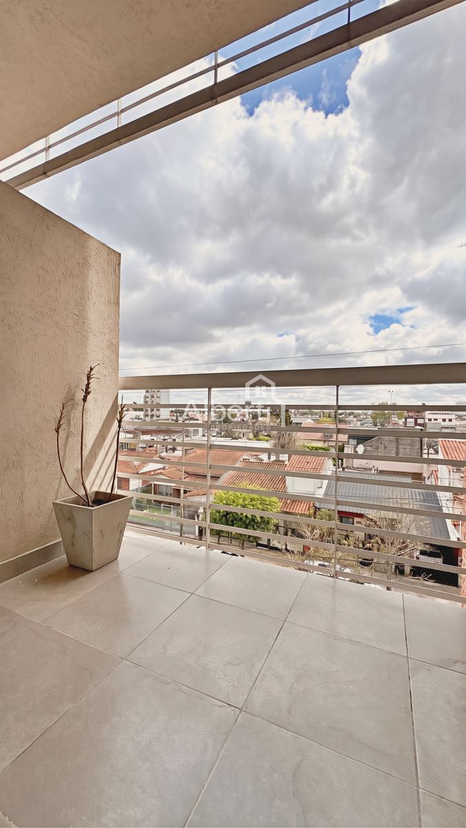 VENTA MODERNO DEPARTAMENTO 2 AMBIENTES CON COCHERA EN HAEDO NORTE. - 23