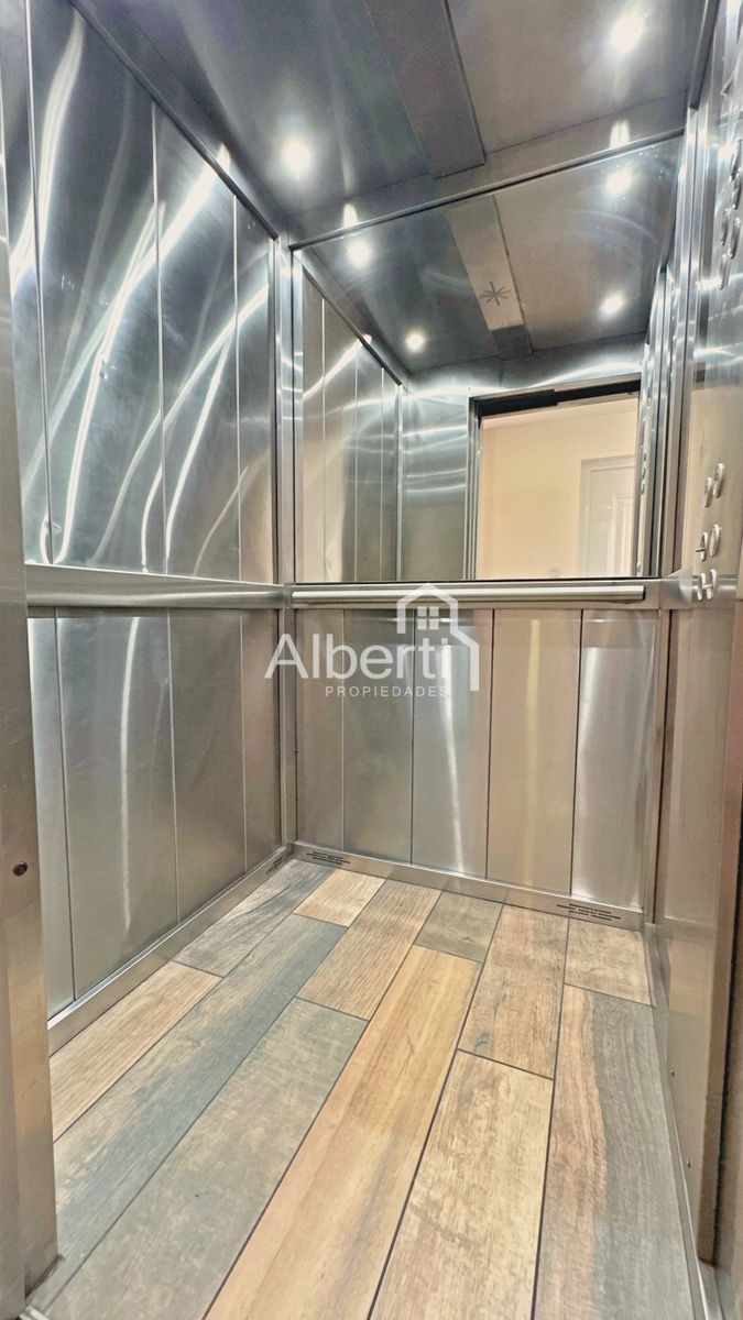 VENTA MODERNO DEPARTAMENTO 2 AMBIENTES CON COCHERA EN HAEDO NORTE. - 28