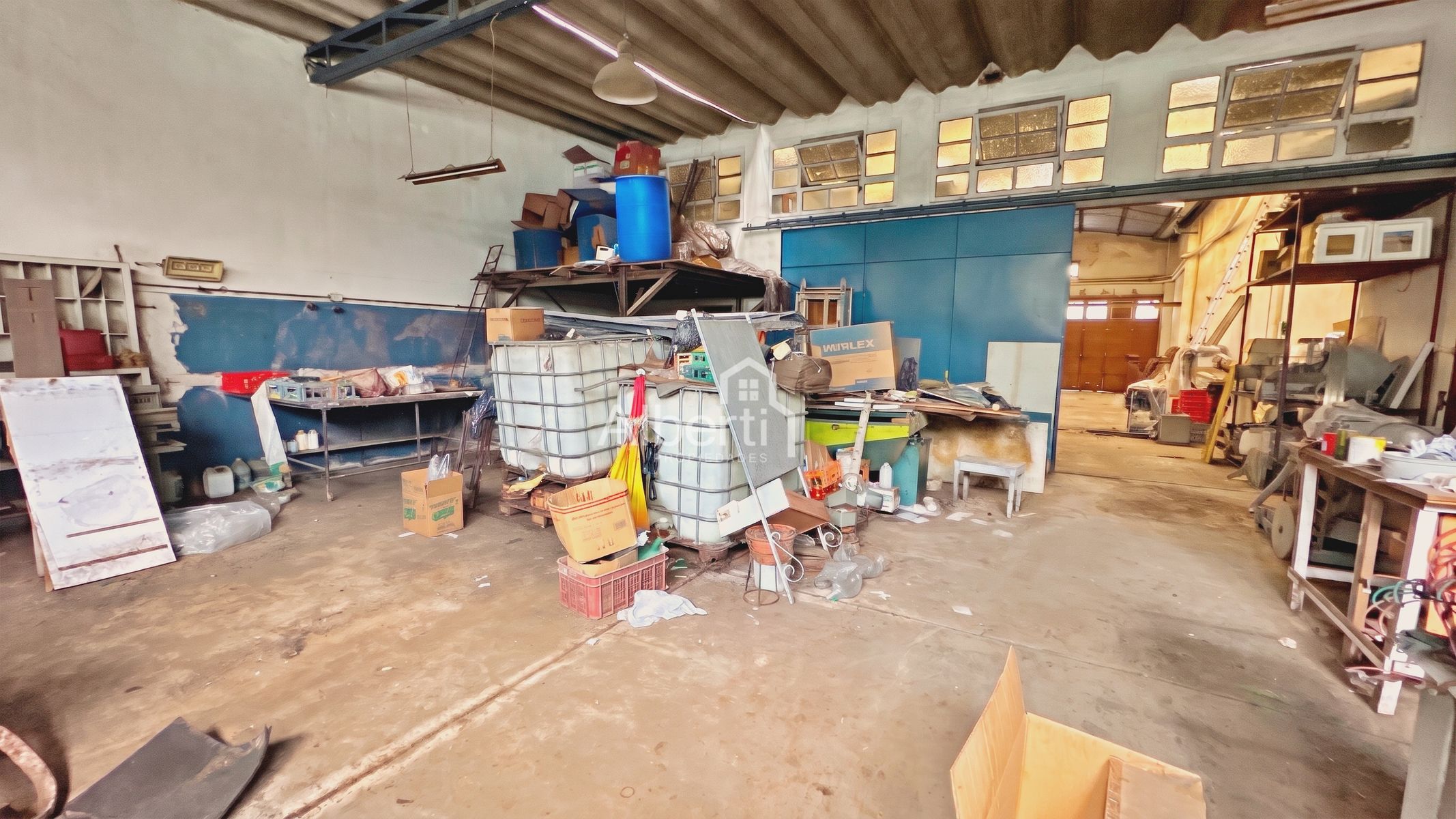 VENTA AMPLIO GALPÓN EN EL PALOMAR. - 21