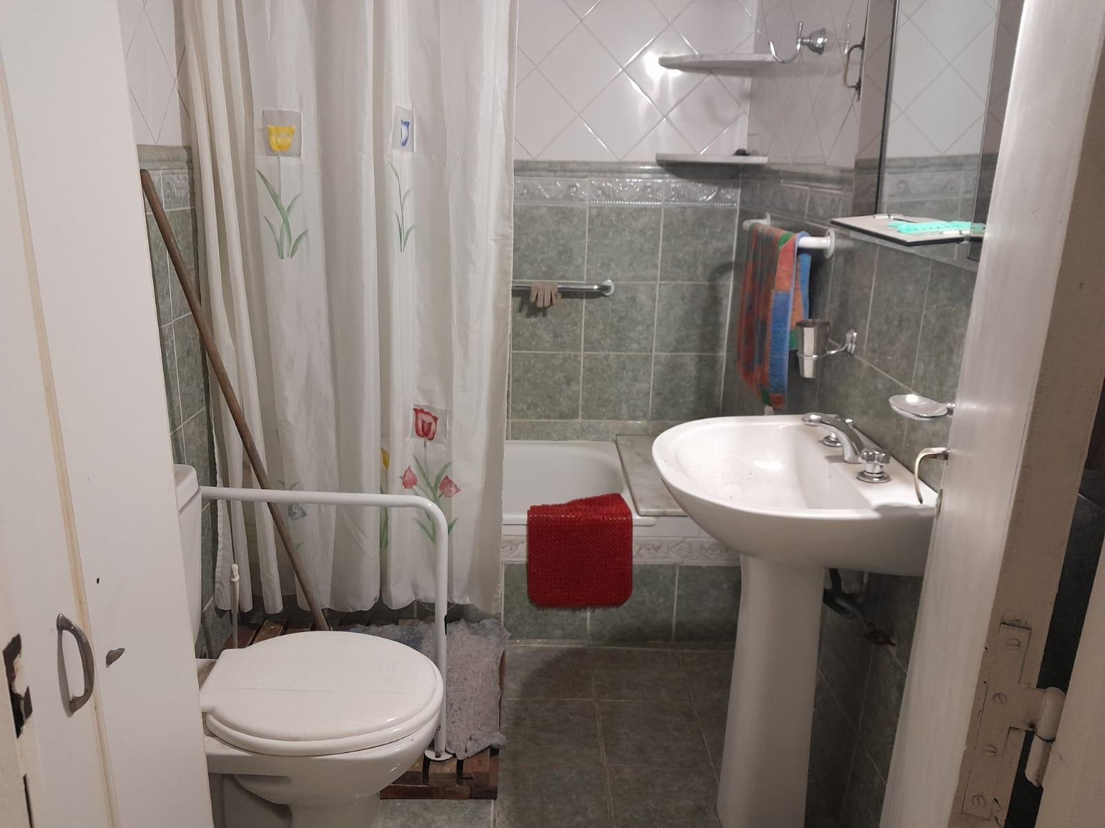 CASA AMPLIA EN BAHIA BLANCA — foto 11