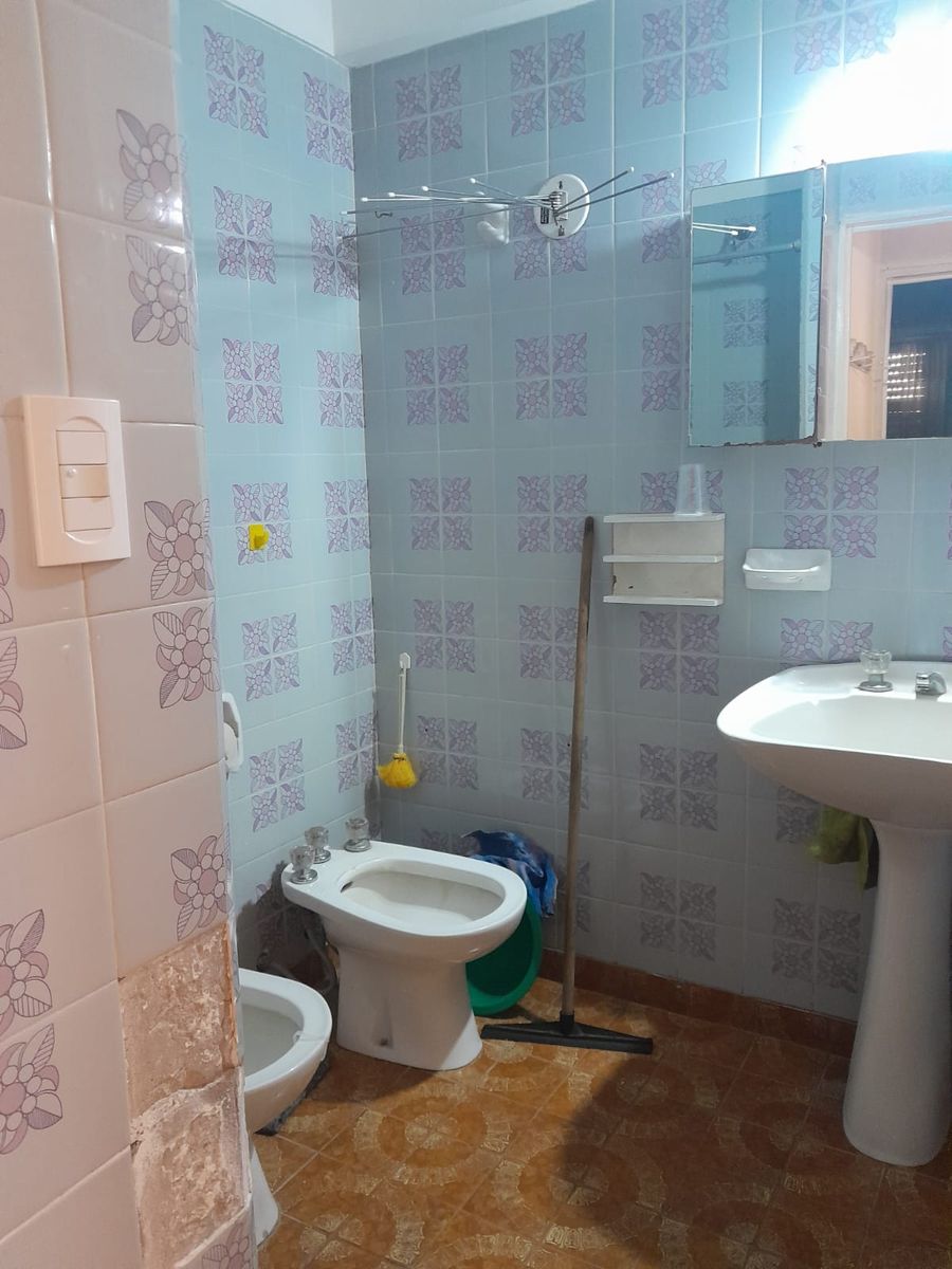 &quotVENTA&quot DEPARTAMENTO EN EXCELENTE UBICACIÓN — foto 5