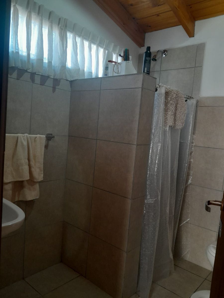"VENTA" CASA + DEPARTAMENTO - 17