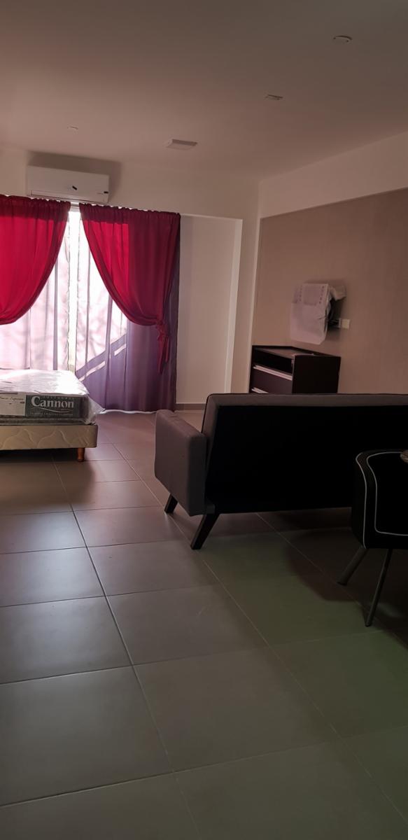 Monoambietne con balcon a 200mt del Hospital italiano — foto 4