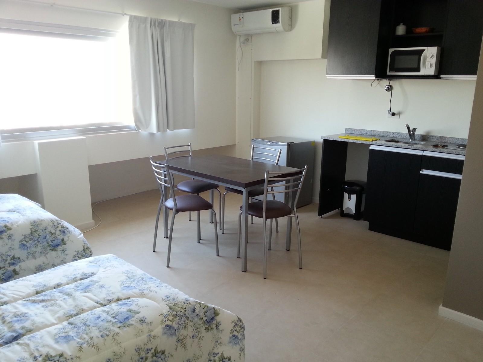 3 Amb. en Duplex. Frente al Hospital — foto 2