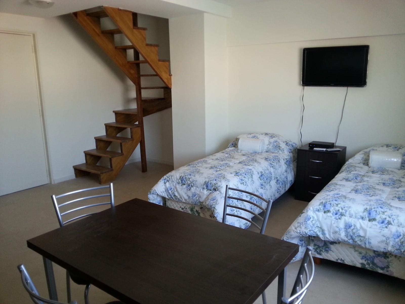 3 Amb. en Duplex. Frente al Hospital — foto 3